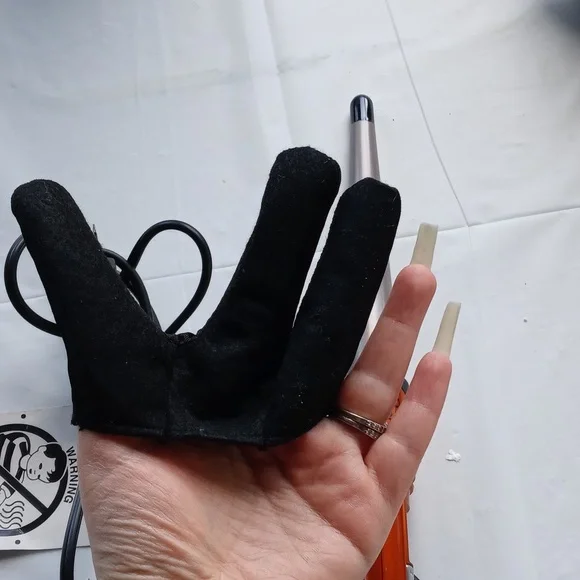 Conair Infiniti Curling Iron - Picture 3 of 7